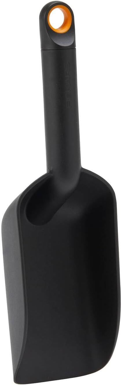 Fiskars Hand Shovel with extra high edge, Length: 29.1 cm, Synthetic resin, Black/Orange, 1071303