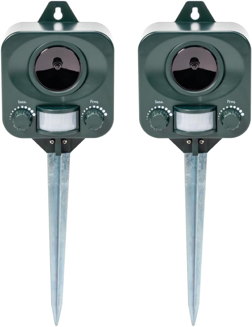 Pestbye® Battery Operated Motion Activated Waterproof Cat Repellent - Quick Fix Ultrasonic Cat Scarer with Ground Stake - Set of 2