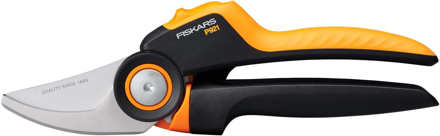 Fiskars Bypass Garden Pruners M, X-series PowerGear, P921, With rolling handle, For fresh branches and twigs, Non-stick coated, Stainless steel blades, Length: 20.1 cm, Black/Orange, 1057173