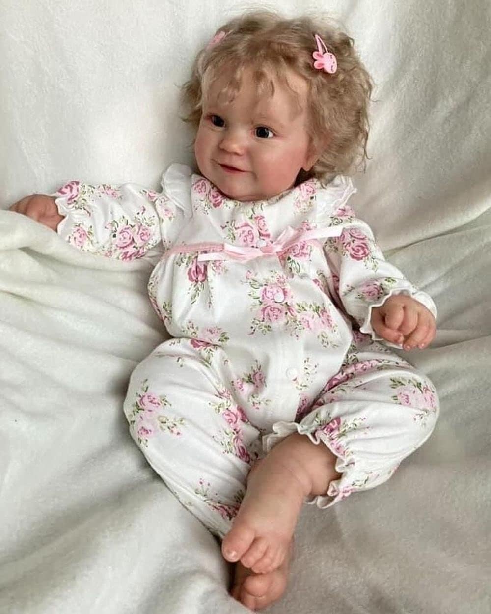 yuela 60CM Reborn Toddler Popular Cute Girl Doll Maddie with Rooted Blonde hair Soft Cuddle Body Doll
