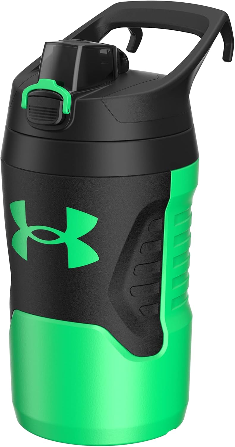 Under Armour 32 oz Insulated Water Bottles - Sports Water Jug with Handle, Fence Hook, Leak Resistant for Baseball, Football & More, 32 oz Water Bottles, Sports Water Bottle Insulated