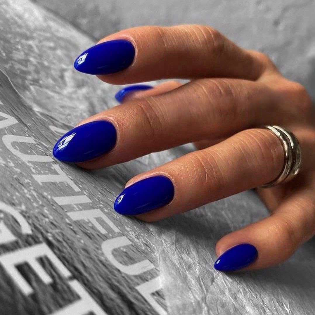 Royal Blue Press on Nails Short Almond Fake Nails Press ons, Thick Solid Color Glue on Nails Short False Medium Almond Nail Oval Round Shaped for Women, 24Pcs Natural Acrylic Gel Nail