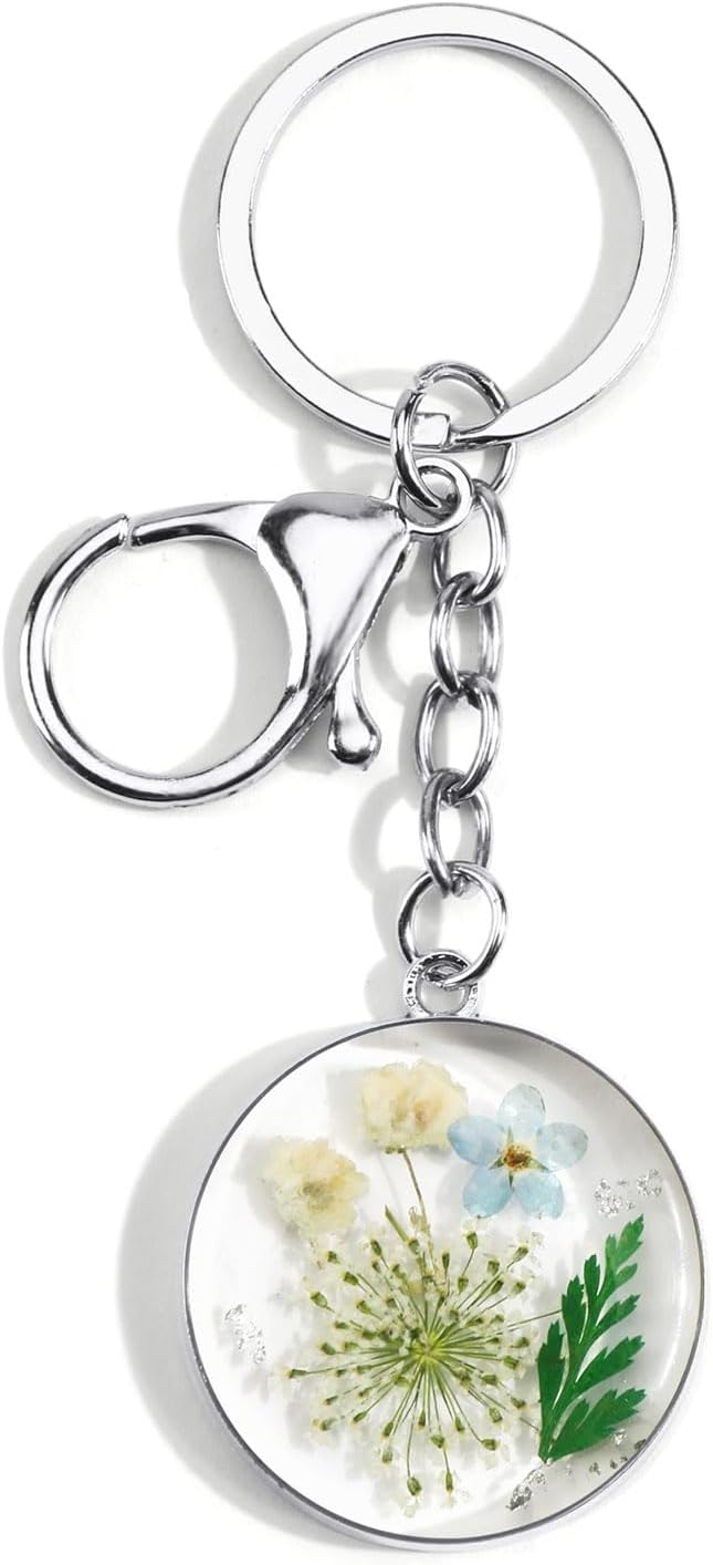 Elegant Keyring, Floral Design, Gift for Women, Flower Gift for Mom and Sisters, Cute and Delicate Keychain