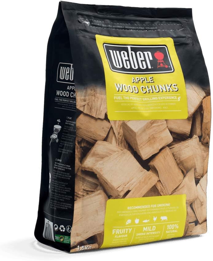 Weber Apple Wood Chunks | BBQ Accessory, Natural Smoking Chunks for Barbecue, Fruity Flavour with Mild Smoke Intensity, 1.5 kg