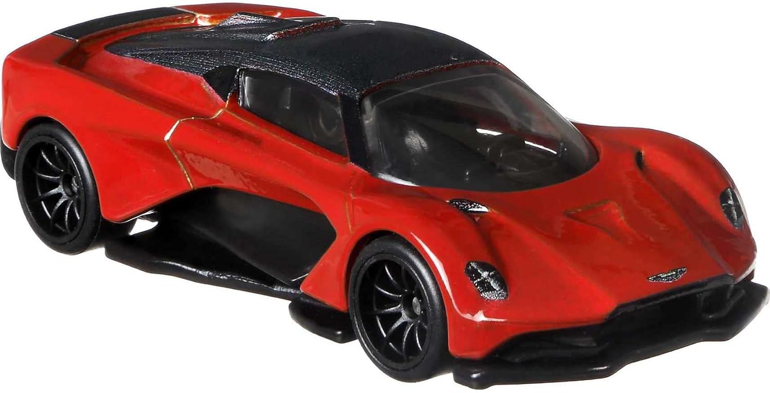 Hot Wheels Car Culture Circuit Legends Vehicles for 3 Kids Years Old & Up, Premium Collection of Car Culture 1:64 Scale Vehicles