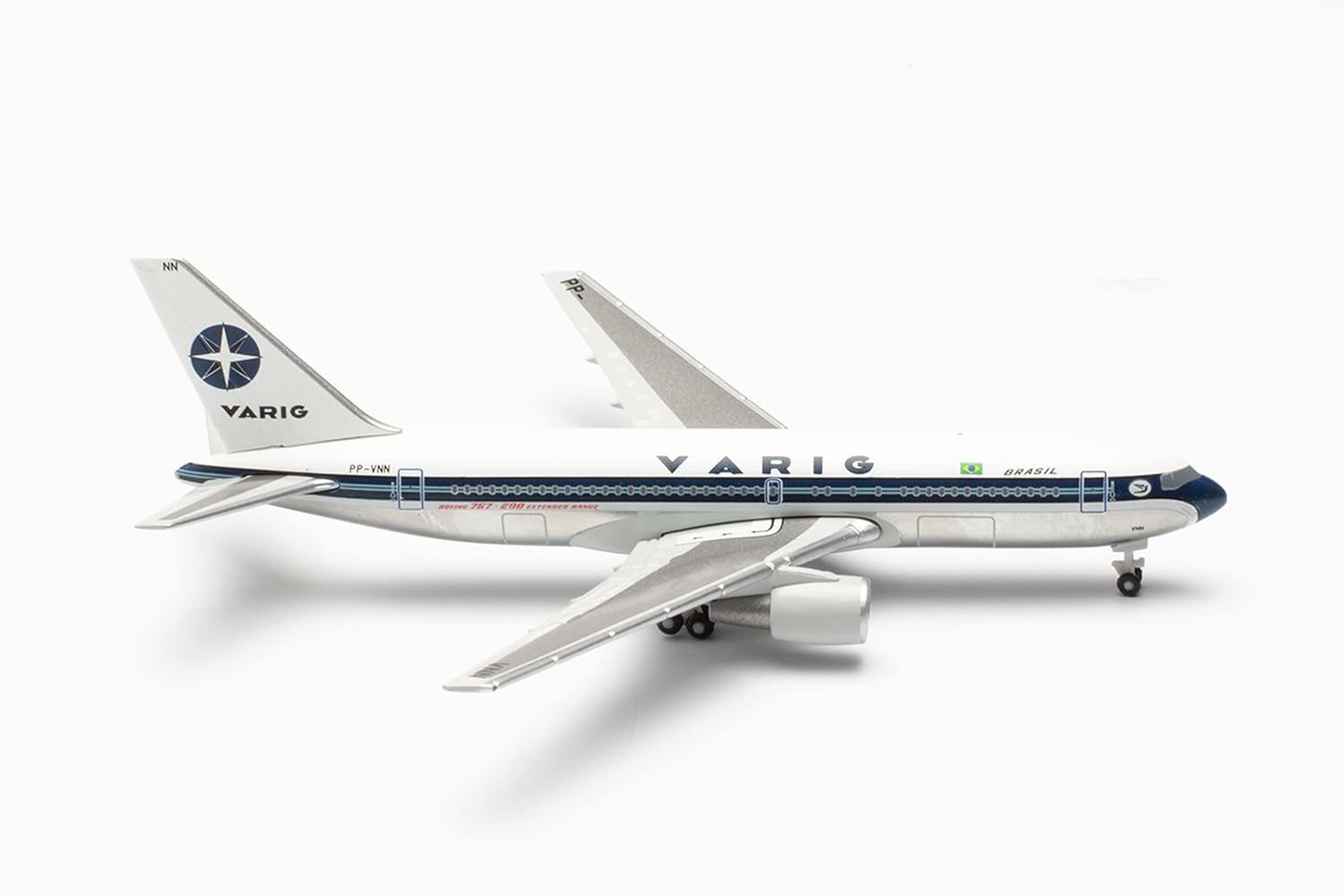 herpa 536448 Model Aeroplane Varig Boeing 767-200 - PP-VNN, Scale 1:500 Model Making Aeroplane, Aeroplane Model for Collectors, Miniature Decoration, Aviator without Stand Metal Model, Multi-Colour