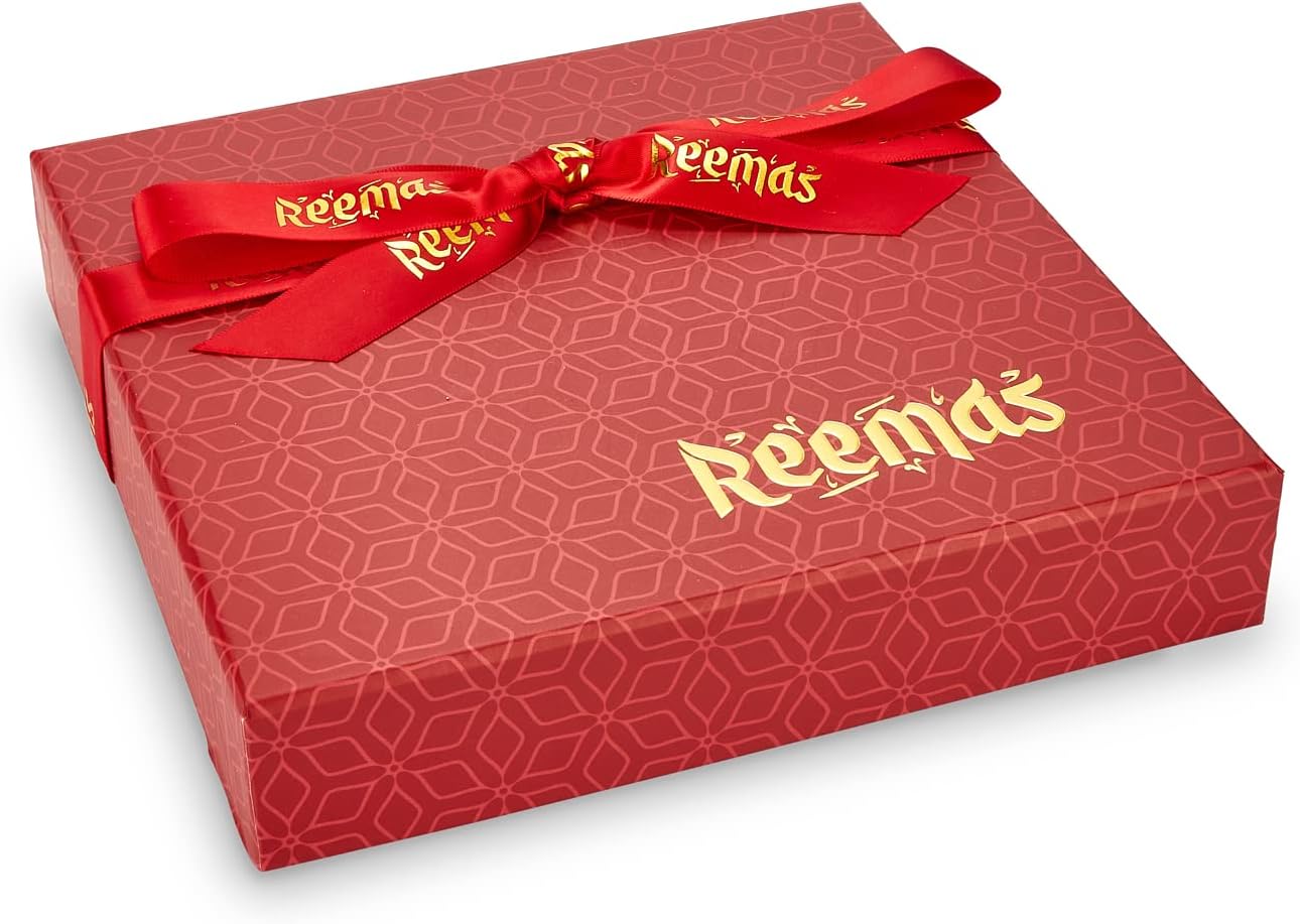 REEMAS GOURMET Dried Fruit Dates Filled with Nuts (Hazelnut Pistachio Pecan Almond Cashew) 8 Pcs - Healthy Gift Box - No Added Sugar - Vegan Premium Medjool Mabroom