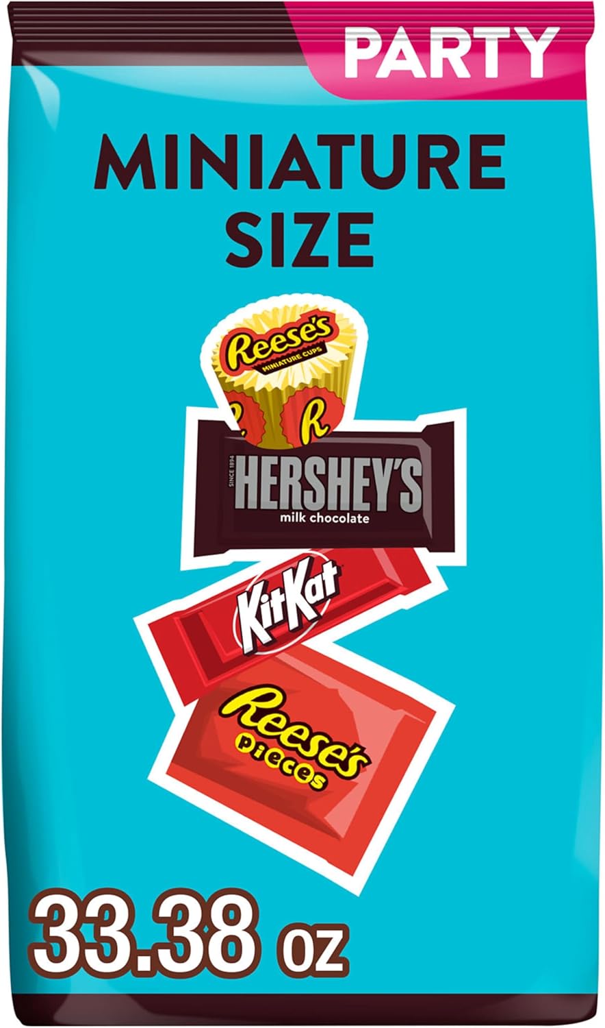 HERSHEY'S, KIT KAT and REESE'S Assorted Flavored Candy Party Pack, 33.38 oz