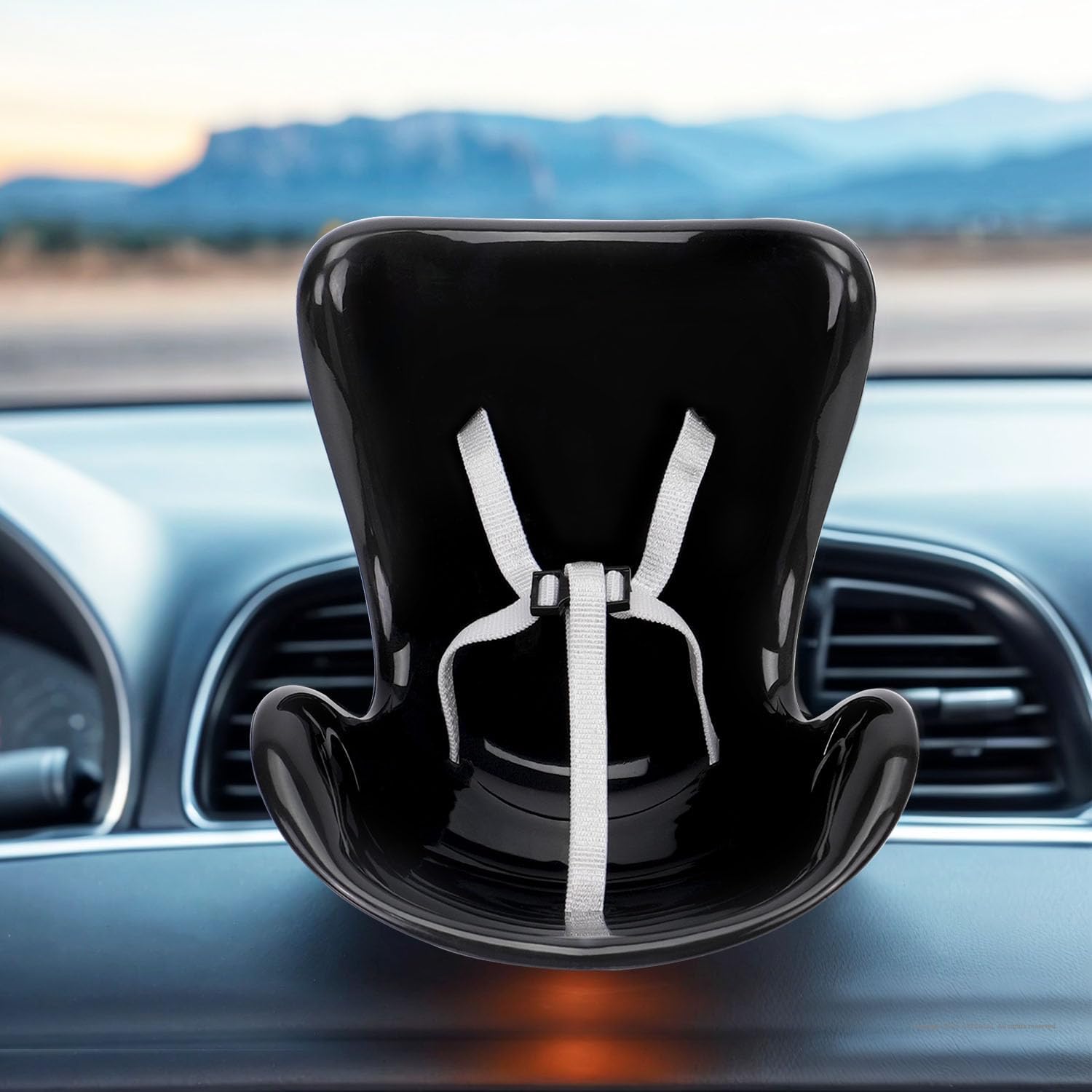 Doll car seat Compatible with Labubu, Vent Clip for 10-17cm Blind Box Toys, Secure Doll Seat with Adjustable Safety Strap & Airflow-Friendly Design, Car Decor (Doll Not Included)（Black）