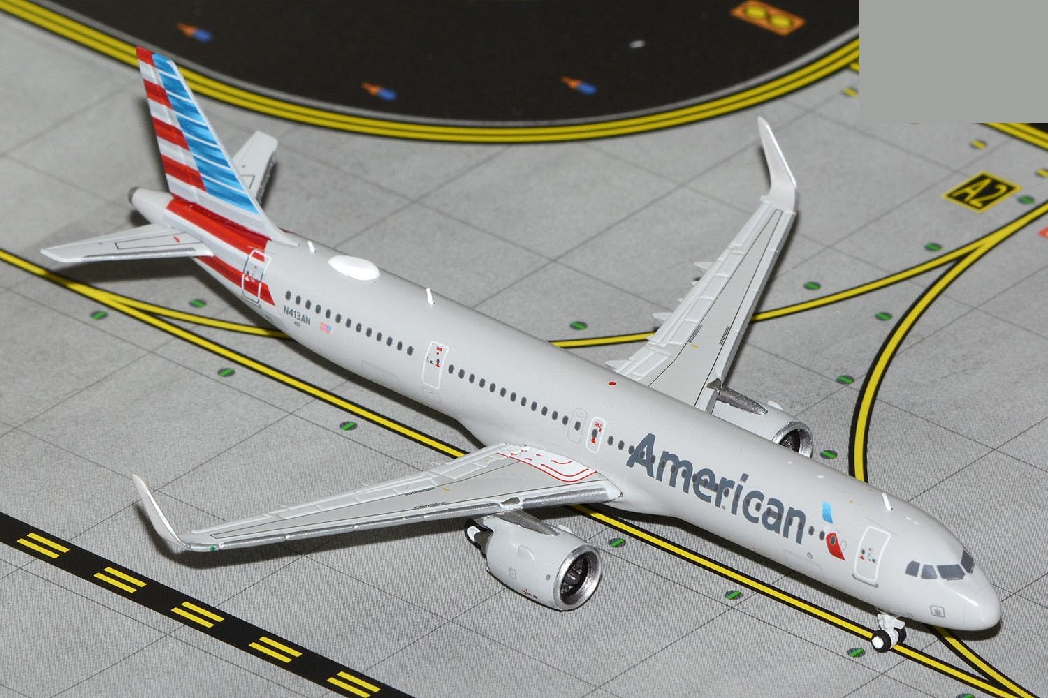 GeminiJets GJAAL2296 American Airbus A321neo N413AN; Scale 1:400