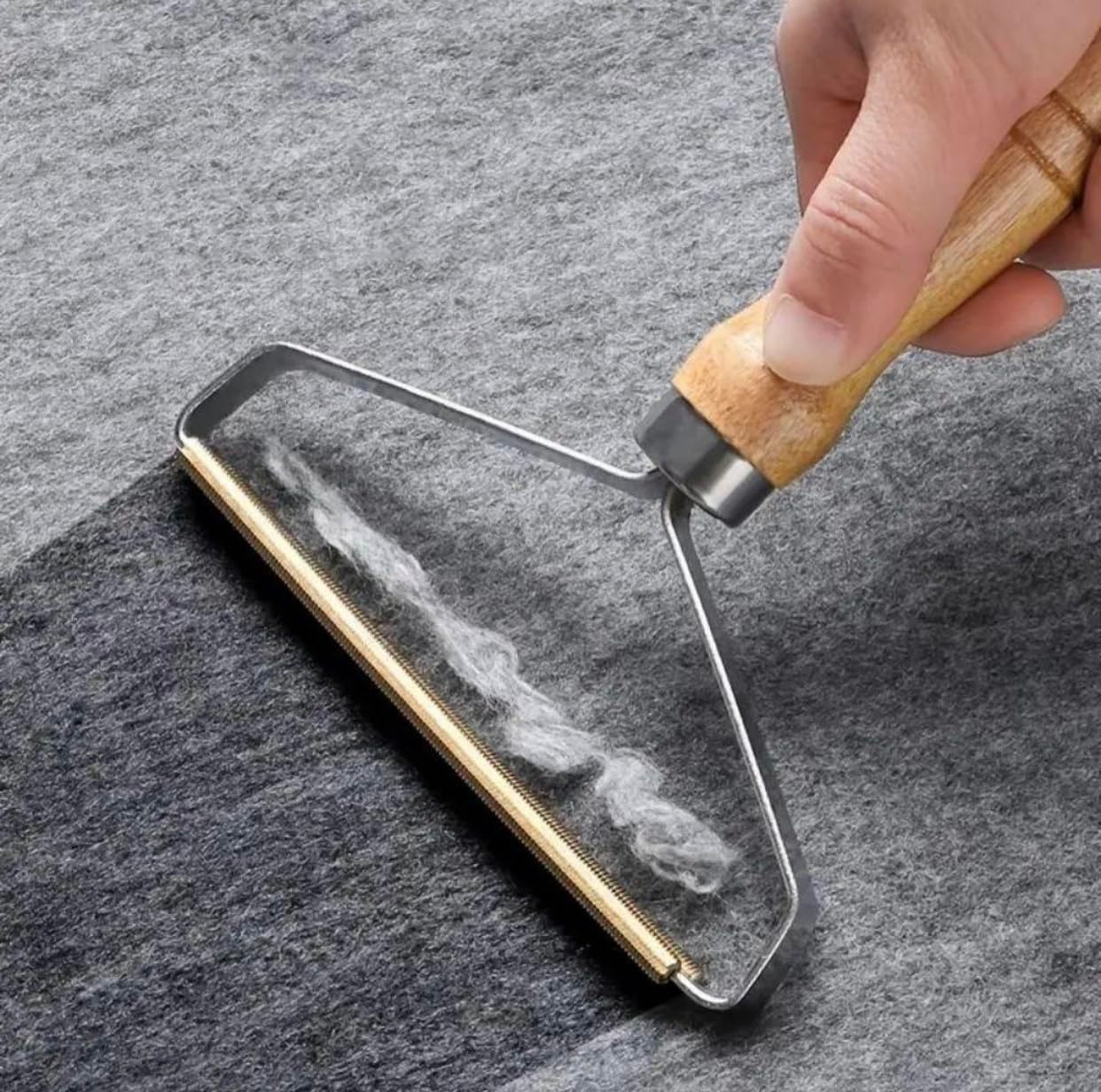 Lint & Pet Hair Removal Fabric Shaver For Carpet Clothes & Rugs Reusable Lint Scraper Removal Tool