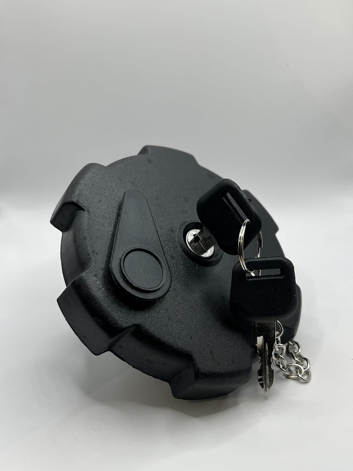 ALIGOPARTS 80mm Locking Fuel Tank Cap with Keys – Compatible with VOLVO Trucks, MERCEDES Trucks, MAN TGX TGA TGS – Secure Diesel Tank Cover – Heavy Duty Replacement Fuel Cap