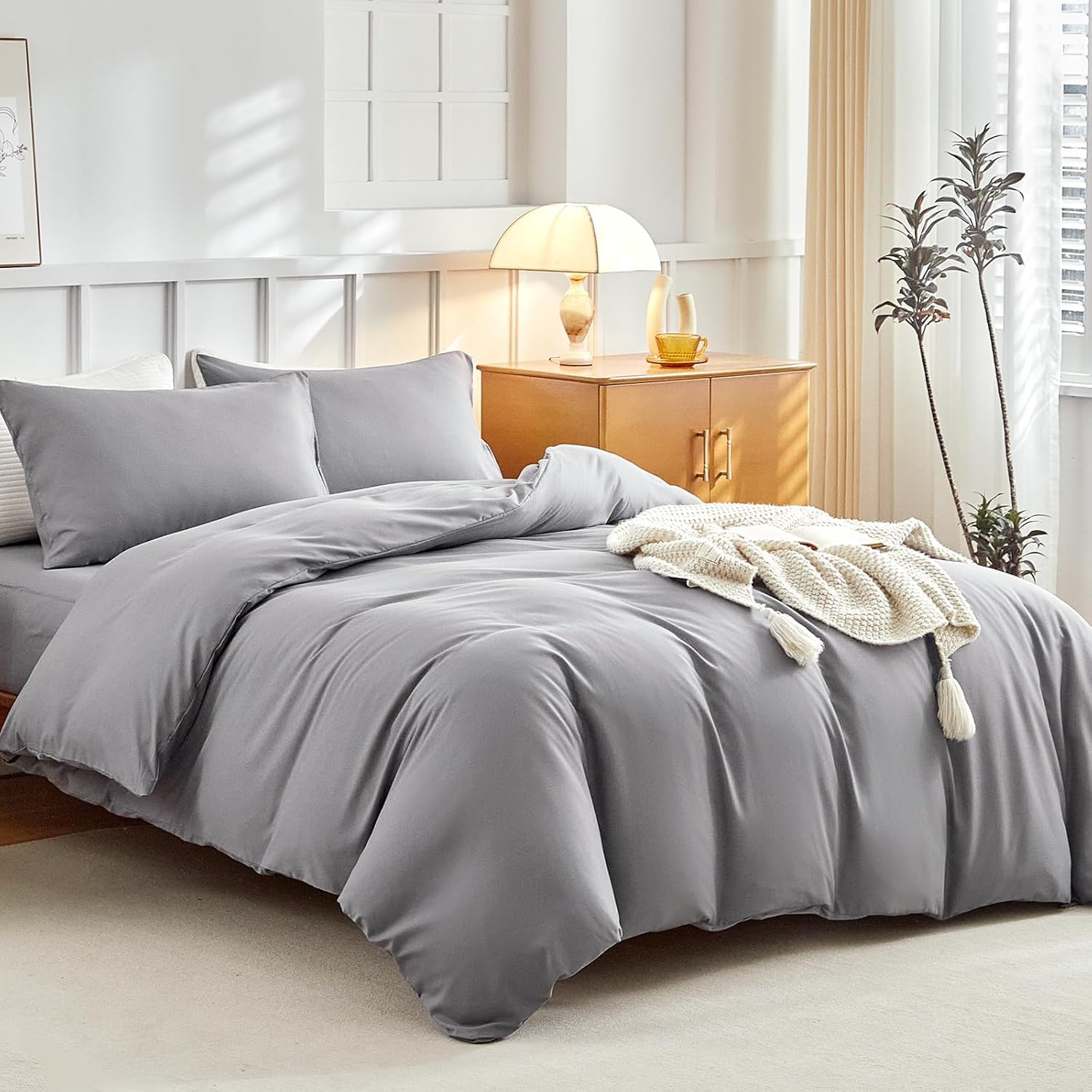 Tokokimo Double Duvet Cover Set 4PCS Bedding Set with Fitted Sheet, Soft Microfiber Double Duvet Set with Pillowcases and Extra Fitted Sheet, Solid Grey Bedding Double Bed Set