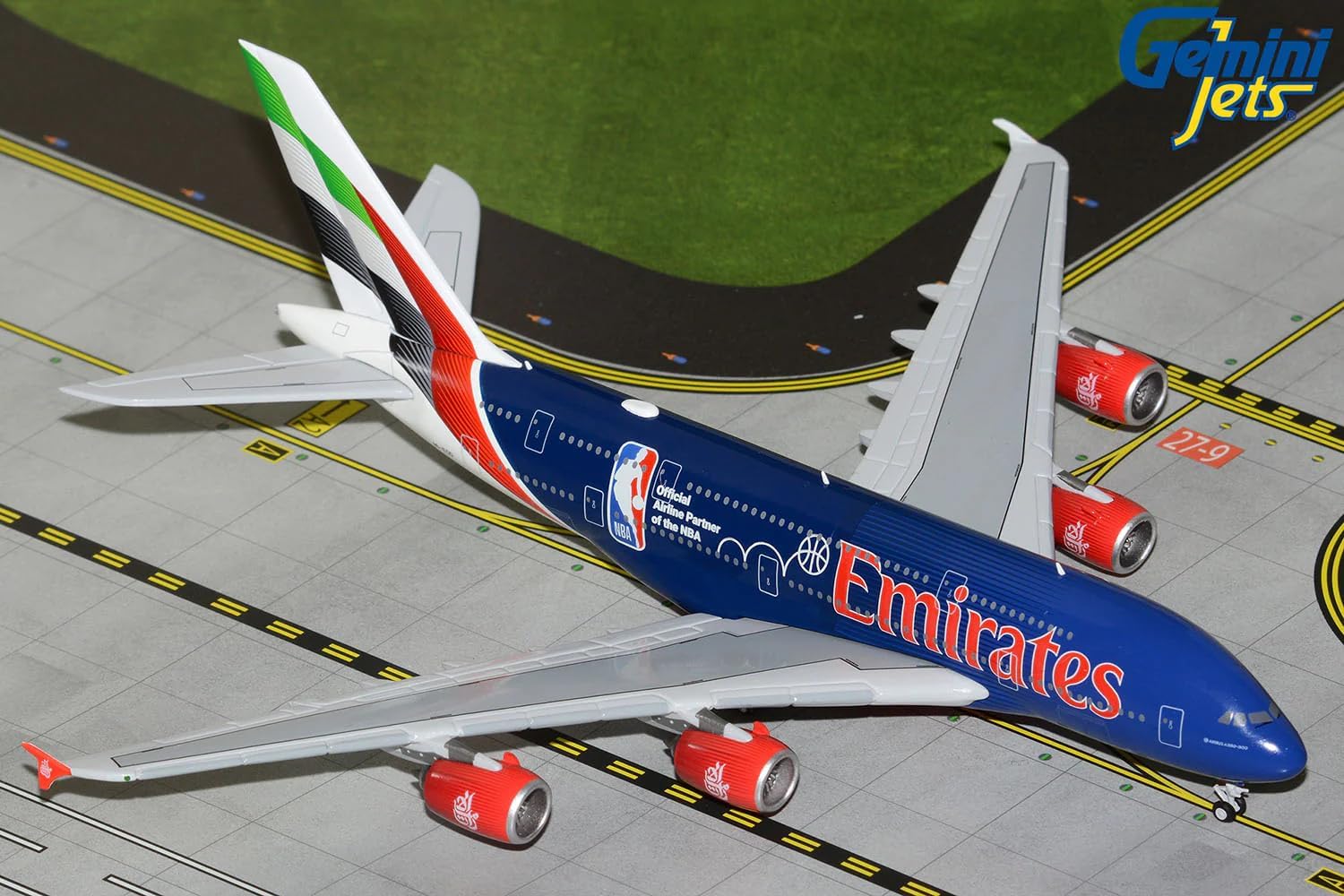 GeminiJets GJUAE2271 EK Airbus A380 NBA A6-EOD 1:400 Scale