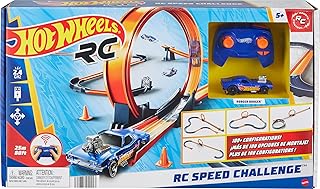 Hot Wheels Toy Car RC Track Set with 1:64 Scale Remote-Control Vehicle & 30+ Pieces of Race Track to Create Multiple Configurations