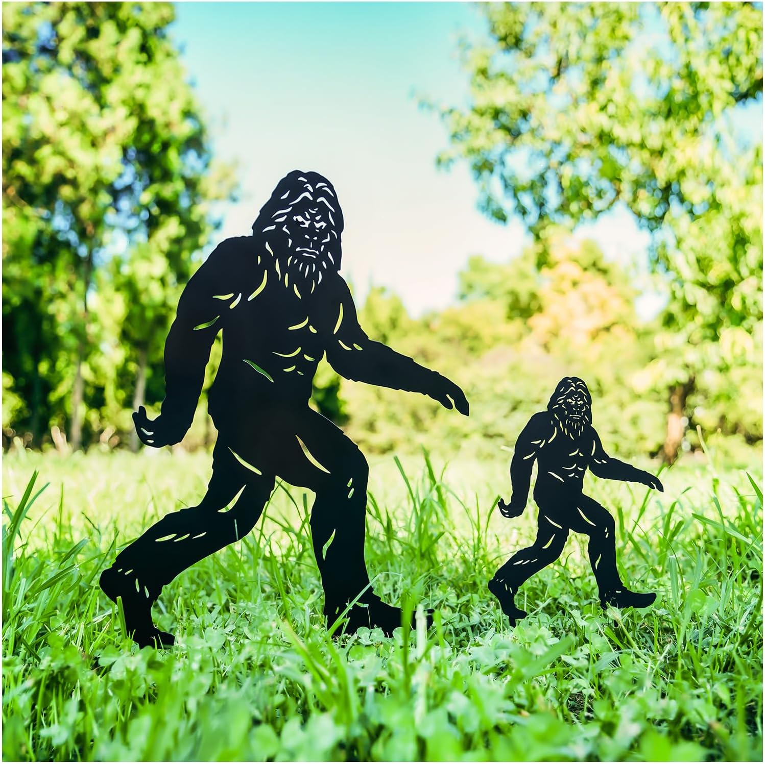 15.8 inch Bigfoot Outdoor Decor Metal Big Foot Sasquatch Gifts for Men Women Dad Bigfoot Silhouette Statues for Garden, Outside, Yard Art, Patio, Yard Display, Forests, Lawn Decorations