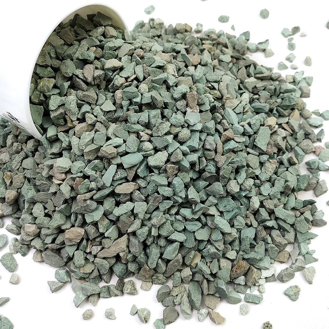 YISZM Succulents and Cactus Green Zeolite Rocks, Decorative Stones Pebbles for Indoor Plants, Bonsai, Fairy Gardening, Terrarium, 5lb