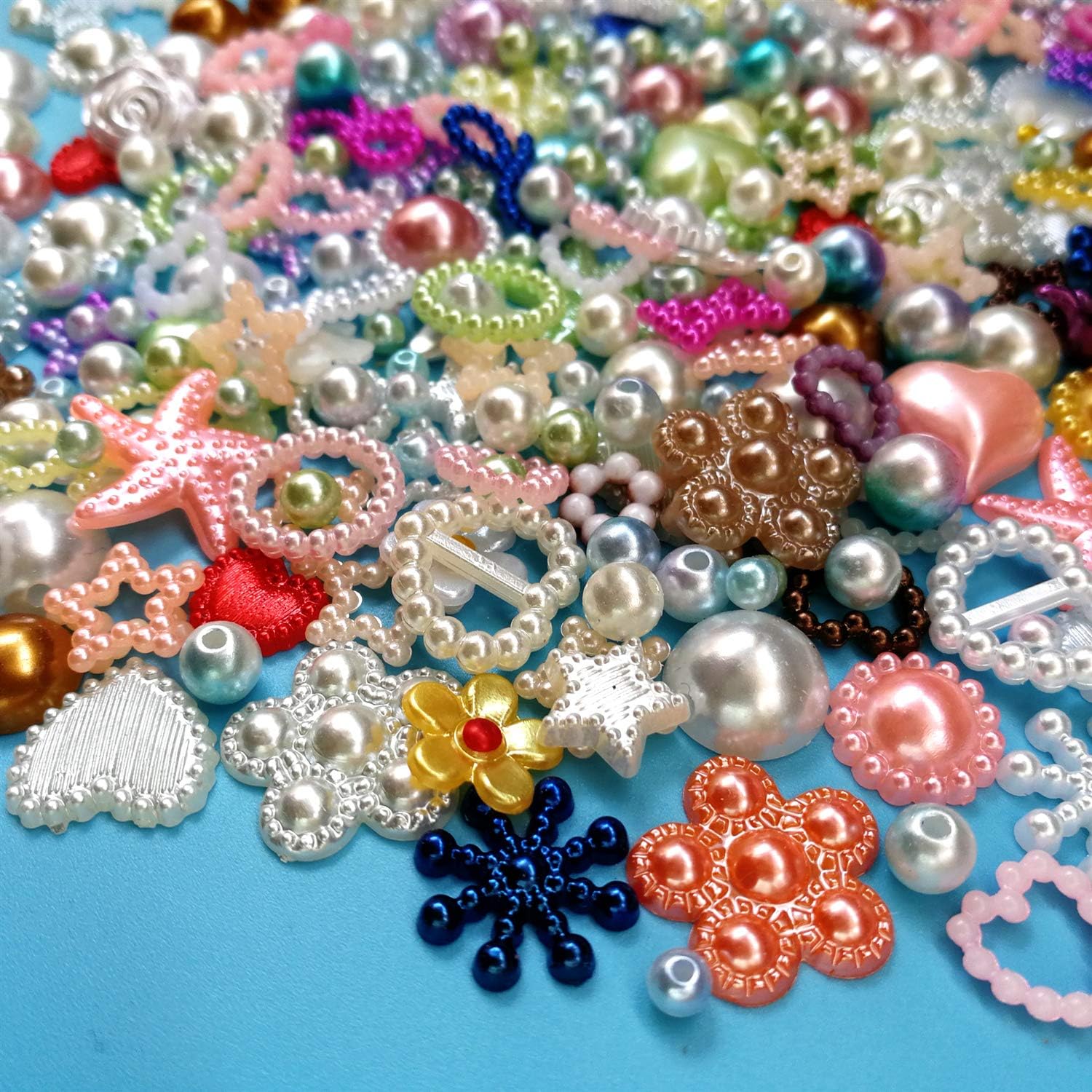 Amaney Around 300pcs 4-20mm Random Mixed Styles Crafts Material Kit Flatback Rhinestones Pearls Resins Round Beads Random Embellishments for Loose Gems for DIY