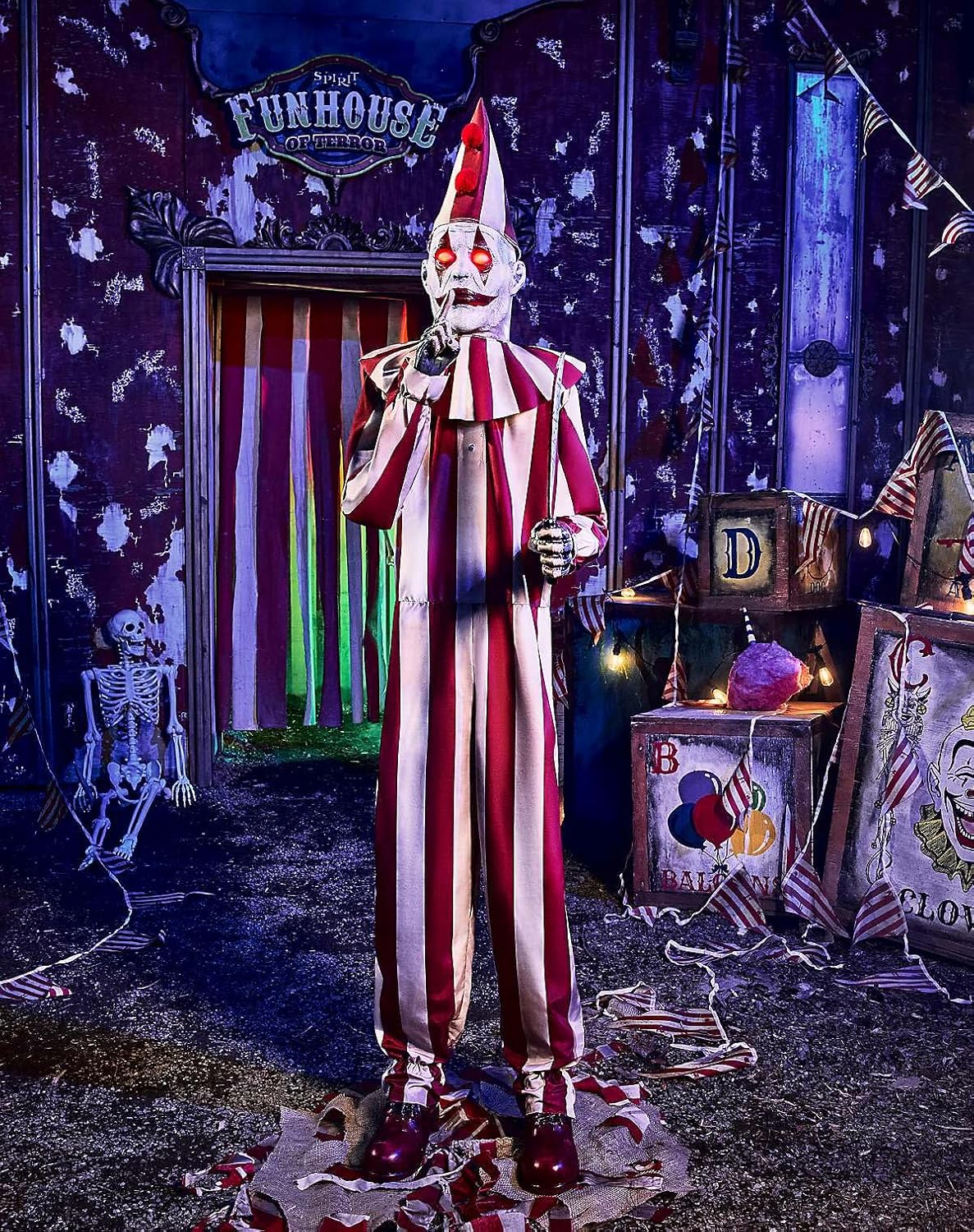 Spirit Halloween 6 Ft 9 In Silent and Deadly Clown Animatronic, Indoor Decor