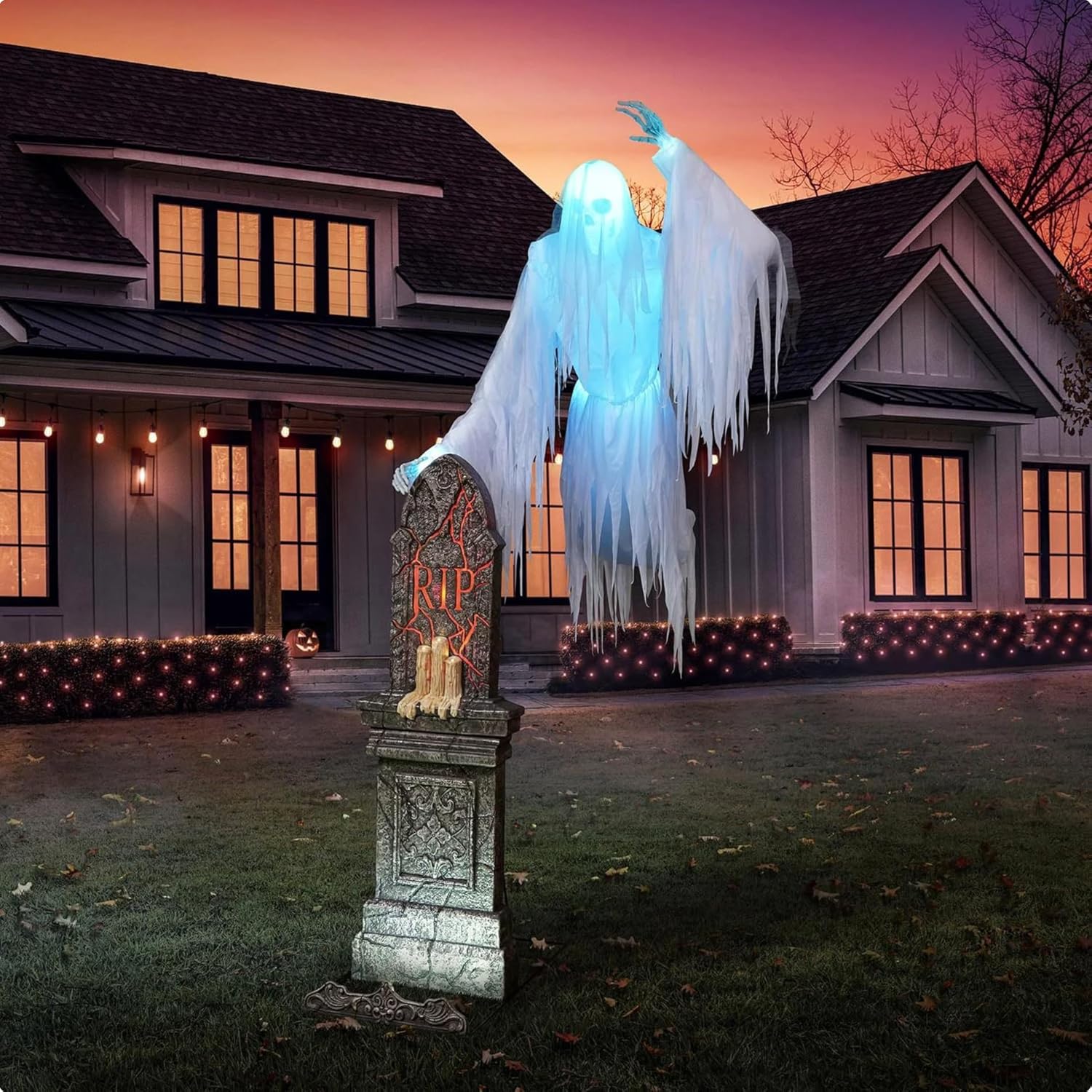 9' Pre-Lit Animated Ghostly Skeleton